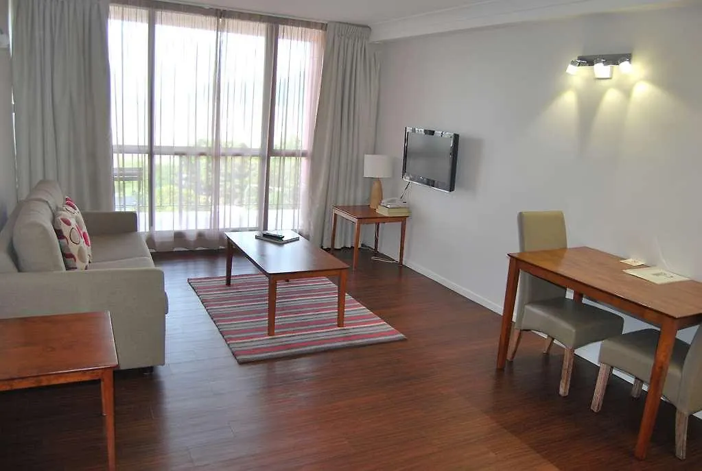 Cairns Plaza Hotel