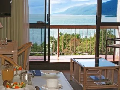 ***  Cairns Plaza Hotel Australia