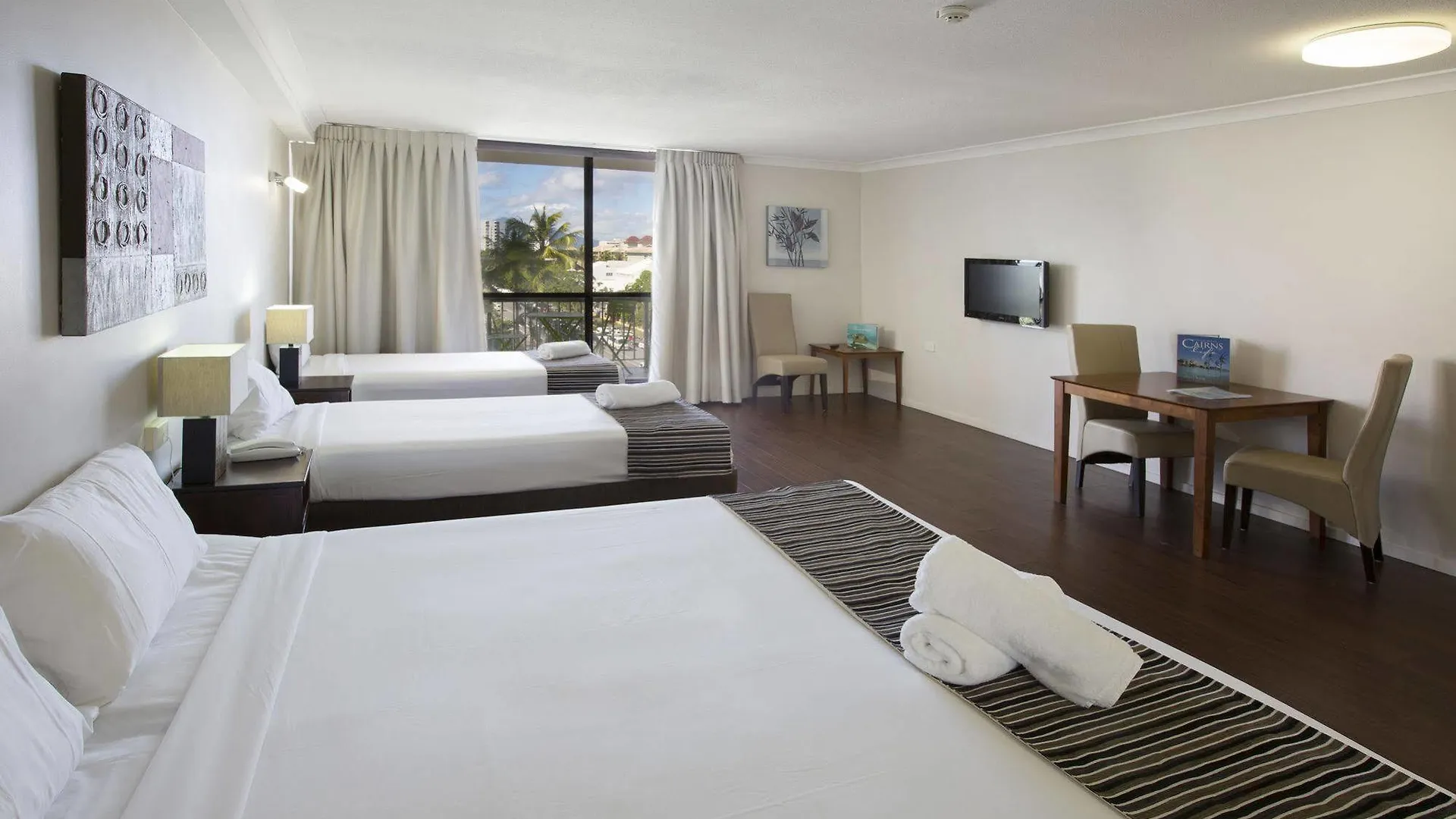 Cairns Plaza Hotel 3*,  Australie